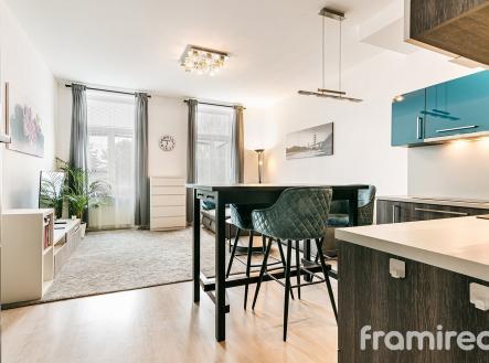 Pronájem bytu, 2+kk, 56 m²