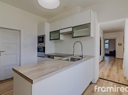 Pronájem bytu, 4+1, 114 m²