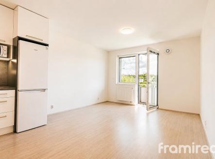 Pronájem bytu, 1+kk, 34 m²