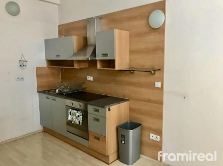 Pronájem bytu, 2+kk, 75 m²