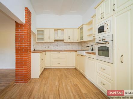 Prodej domu/vily, 737 m²