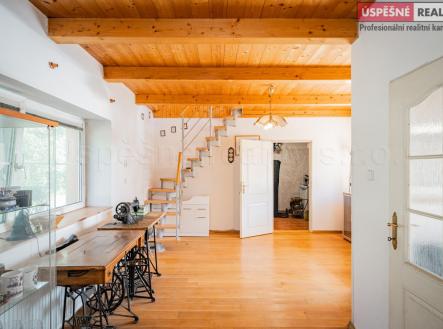 Prodej - dům/vila, 280 m²