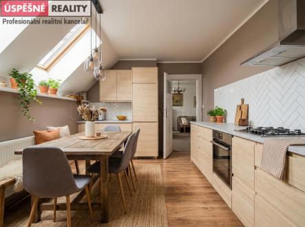 Prodej bytu, 3+1, 87 m²