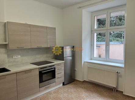 Pronájem bytu, 2+1, 74 m²