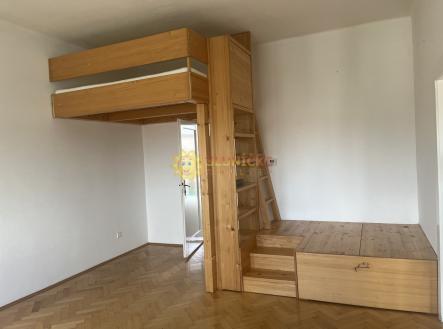 Pronájem bytu, 3+kk, 91 m²