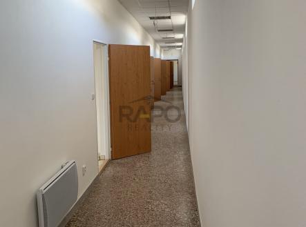 Pronájem komerčního objektu, obchodní centrum, 11 m²