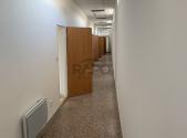 Pronájem komerčního objektu, obchodní centrum, 11 m²