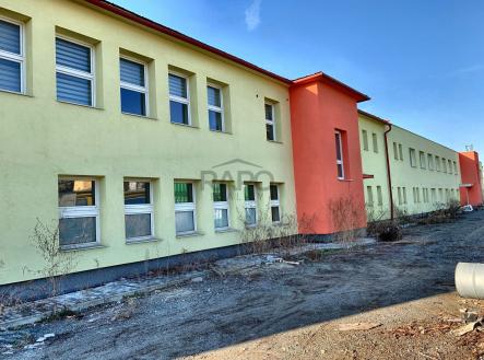 Pronájem komerčního objektu, obchodní centrum, 11 m²