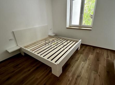 Pronájem bytu, 2+1, 55 m²