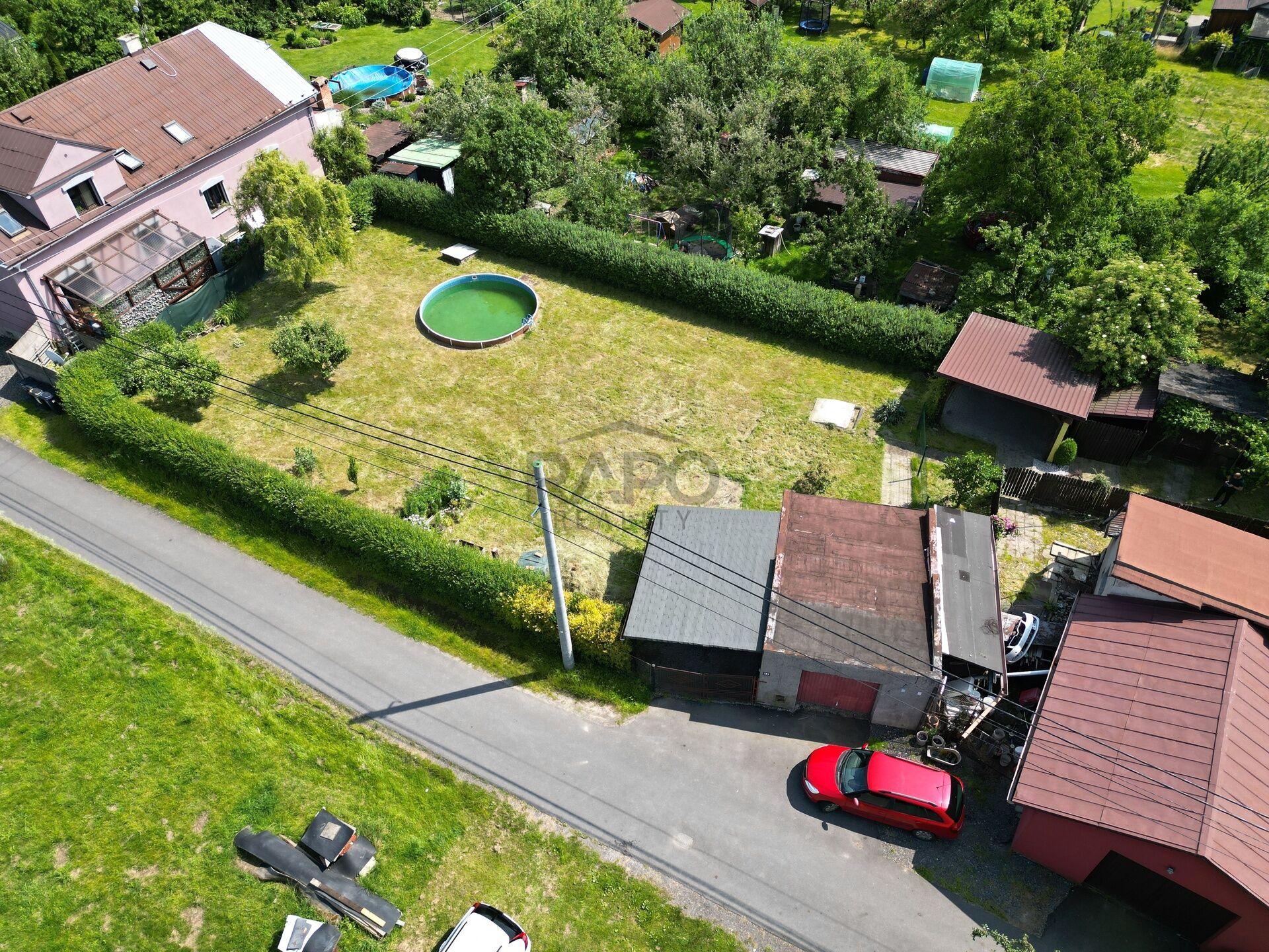 Stavební pozemek v klidné a příjemné části obce Dolní Lutyně, na ulici Na Svahu