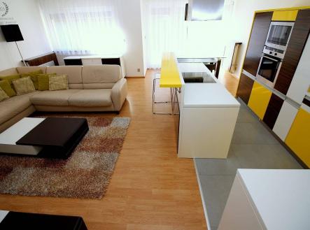 Pronájem bytu, 3+kk, 89 m²