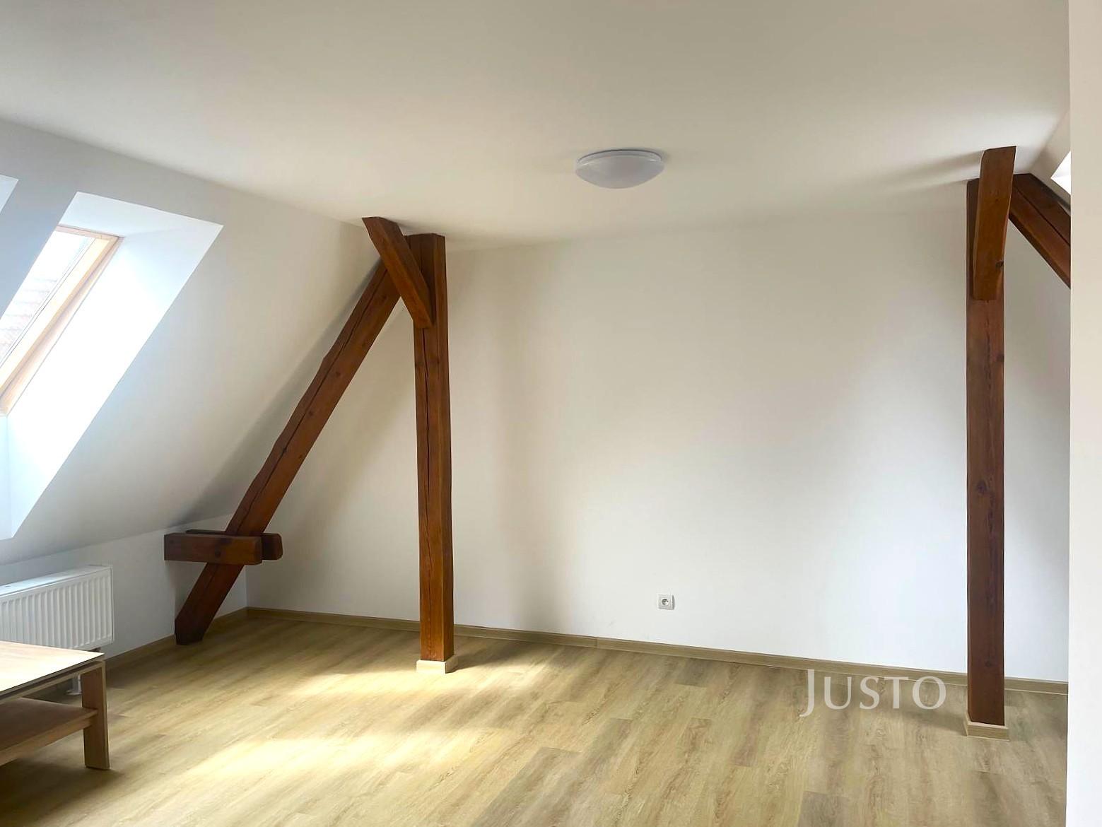 Pronájem 2+kk 44 m², Bechyně - Soukenická