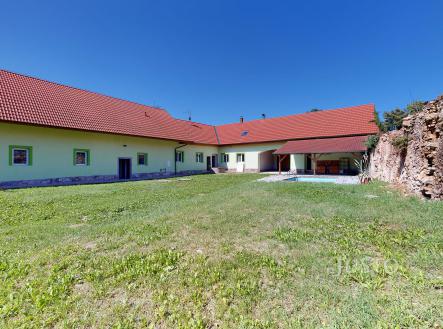 Prodej - dům/vila, 340 m²