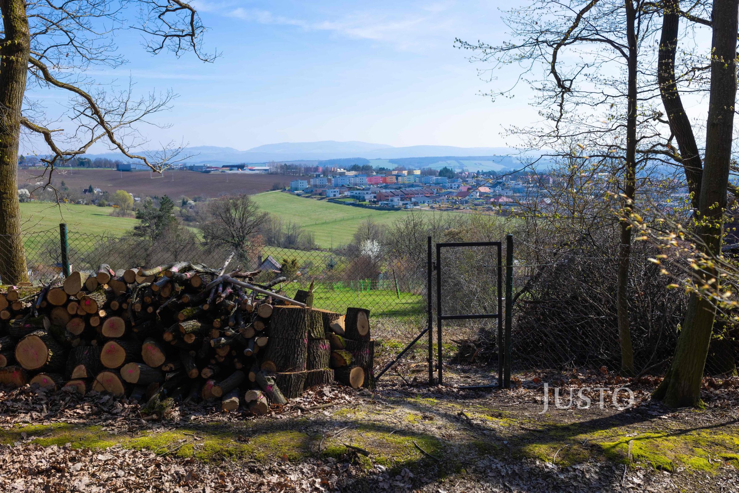 Prodej pozemku 1 669 m², Uherský Brod