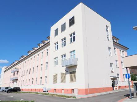 Prodej bytu, 3+kk, 70 m²