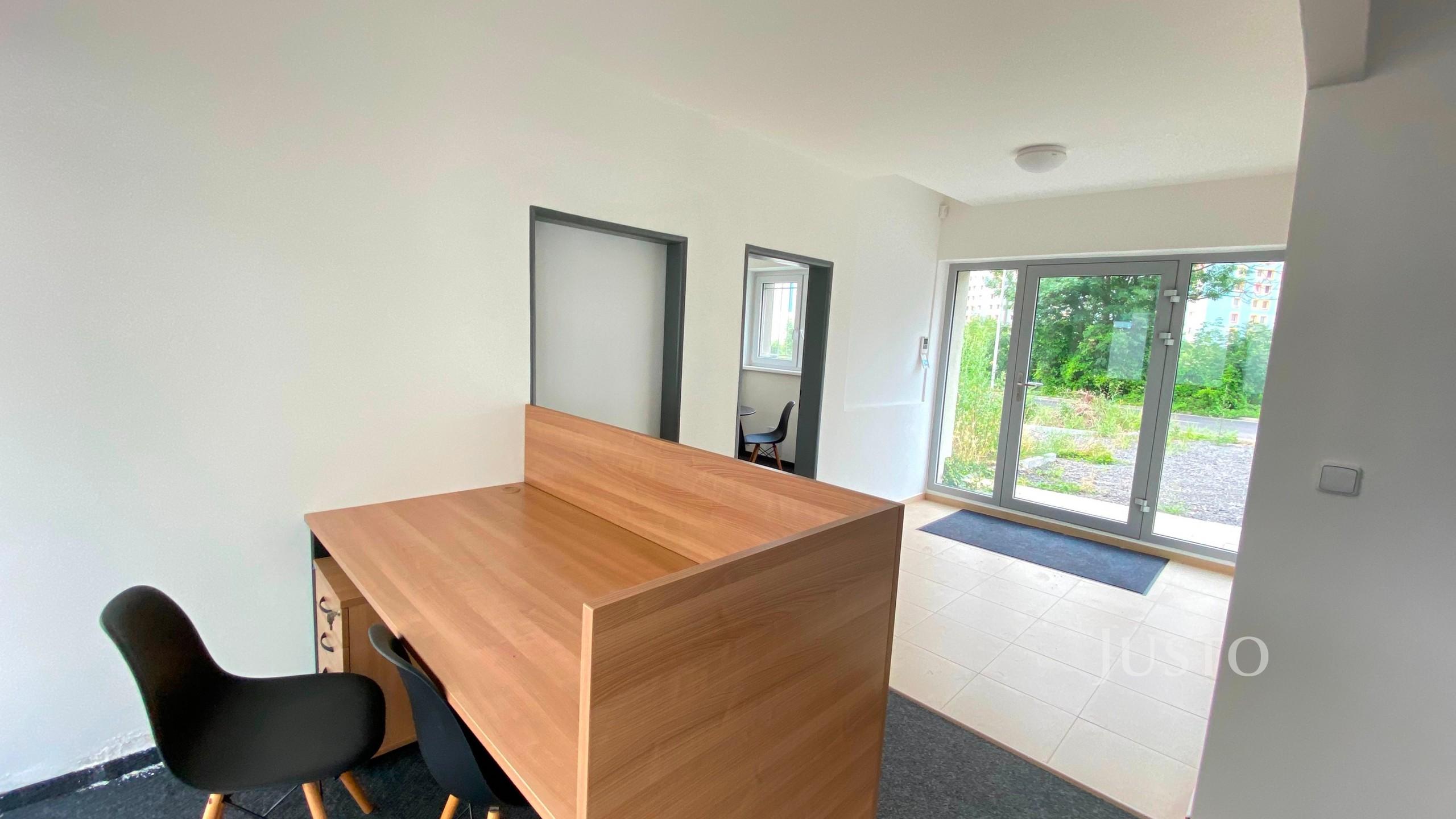 Pronájem kanceláří 73 m² s pozemkem 89 m²