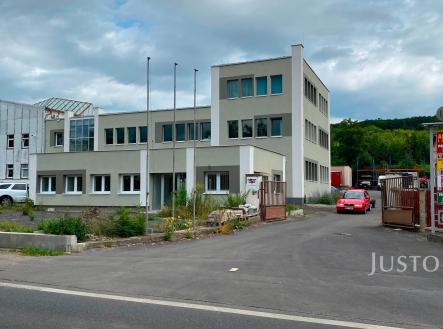 Pronájem kanceláře, 72 m²