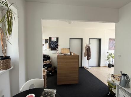 Pronájem kanceláře, 72 m²