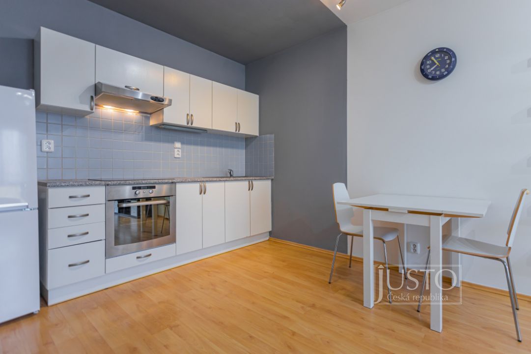 Pronájem 2+kk, 44 m², Hostivice