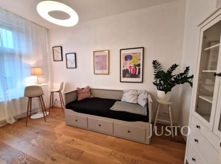 Pronájem bytu, 1+kk, 31 m²