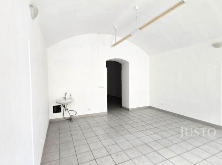 Pronájem - obchodní prostor, 50 m²