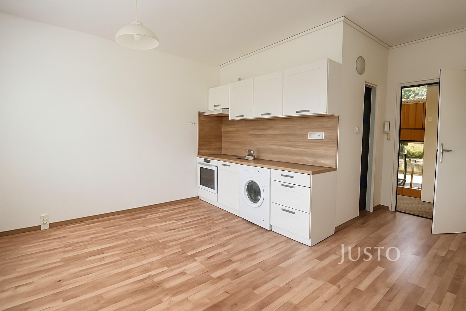 Pronájem 1+1 36 m² + parkování