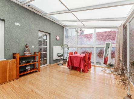 Prodej kanceláře, 290 m²