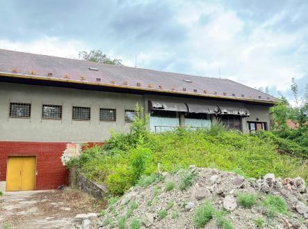 Pronájem skladovací prostor, 280 m²