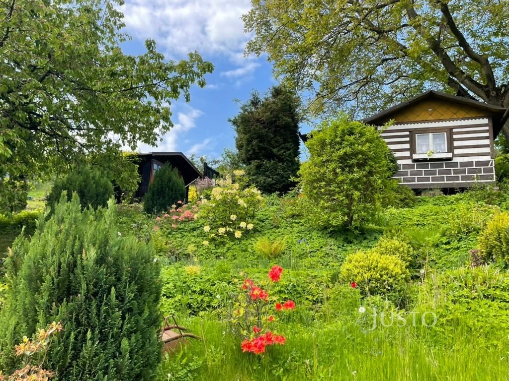 Prodej chaty 12 m² s pozemkem 400 m²