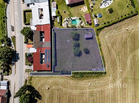 Prodej pozemku pro bydlení, 1 925 m²