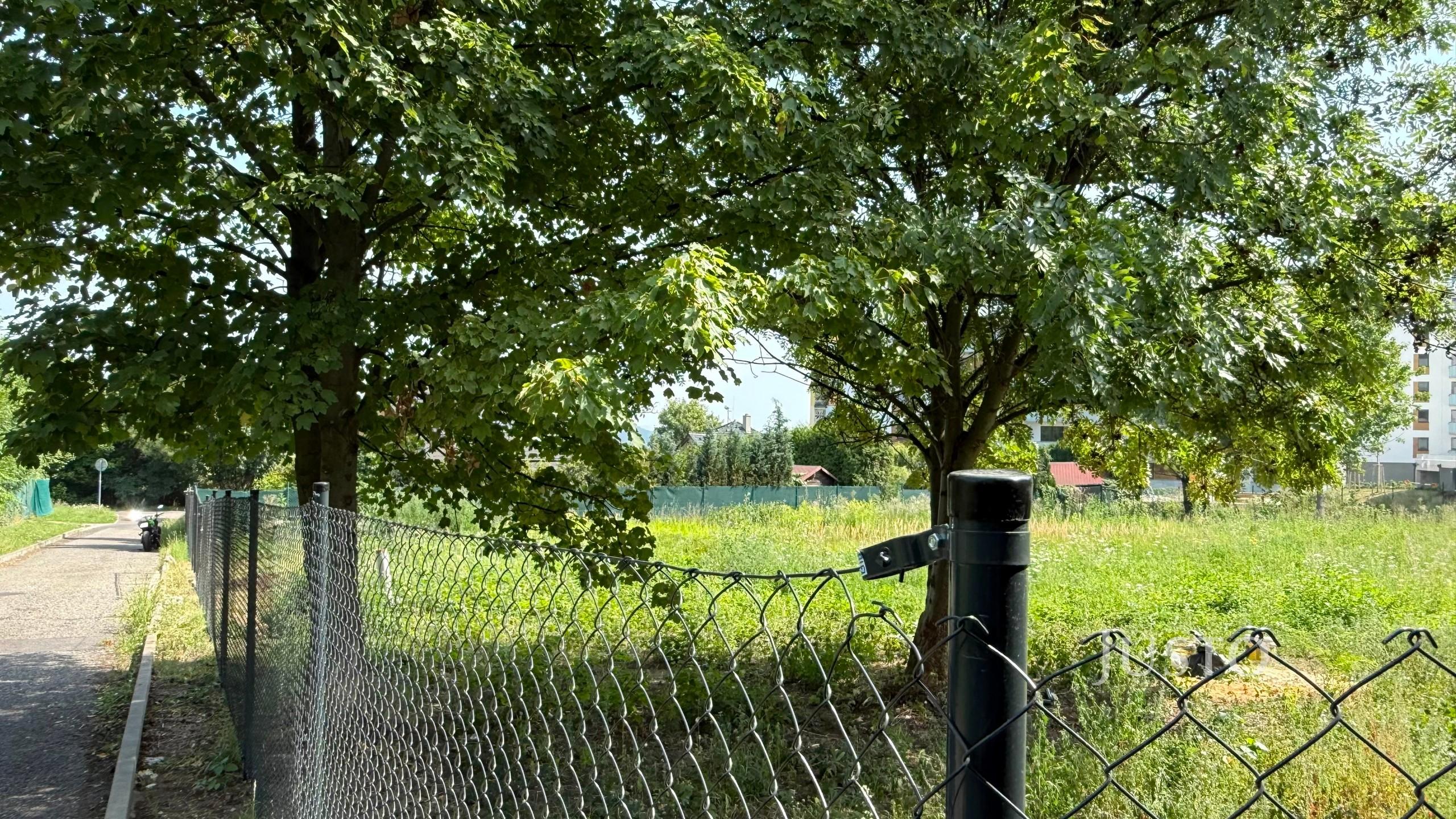 Pronájem pozemku 2008 m²