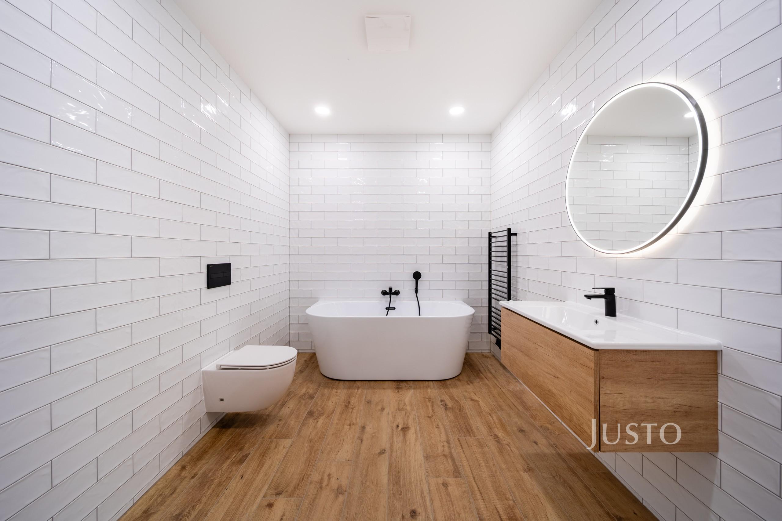 Prodej 5+kk 124 m² + zahrádka 93 m² + terasa 13 m² + parkování