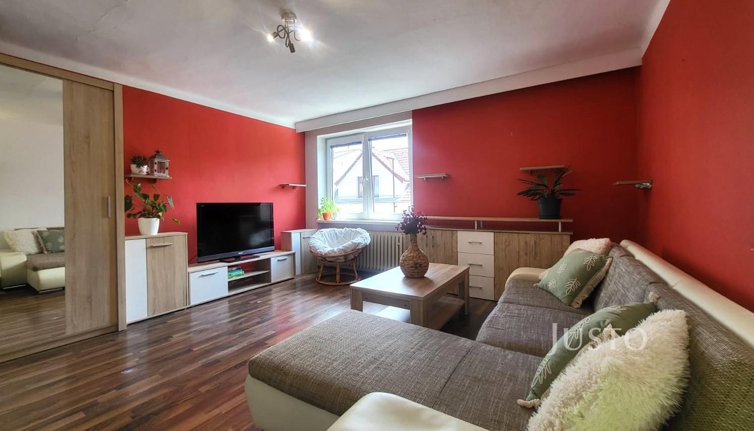 Prodej rodinného domu 231 m² s pozemkem 335 m²