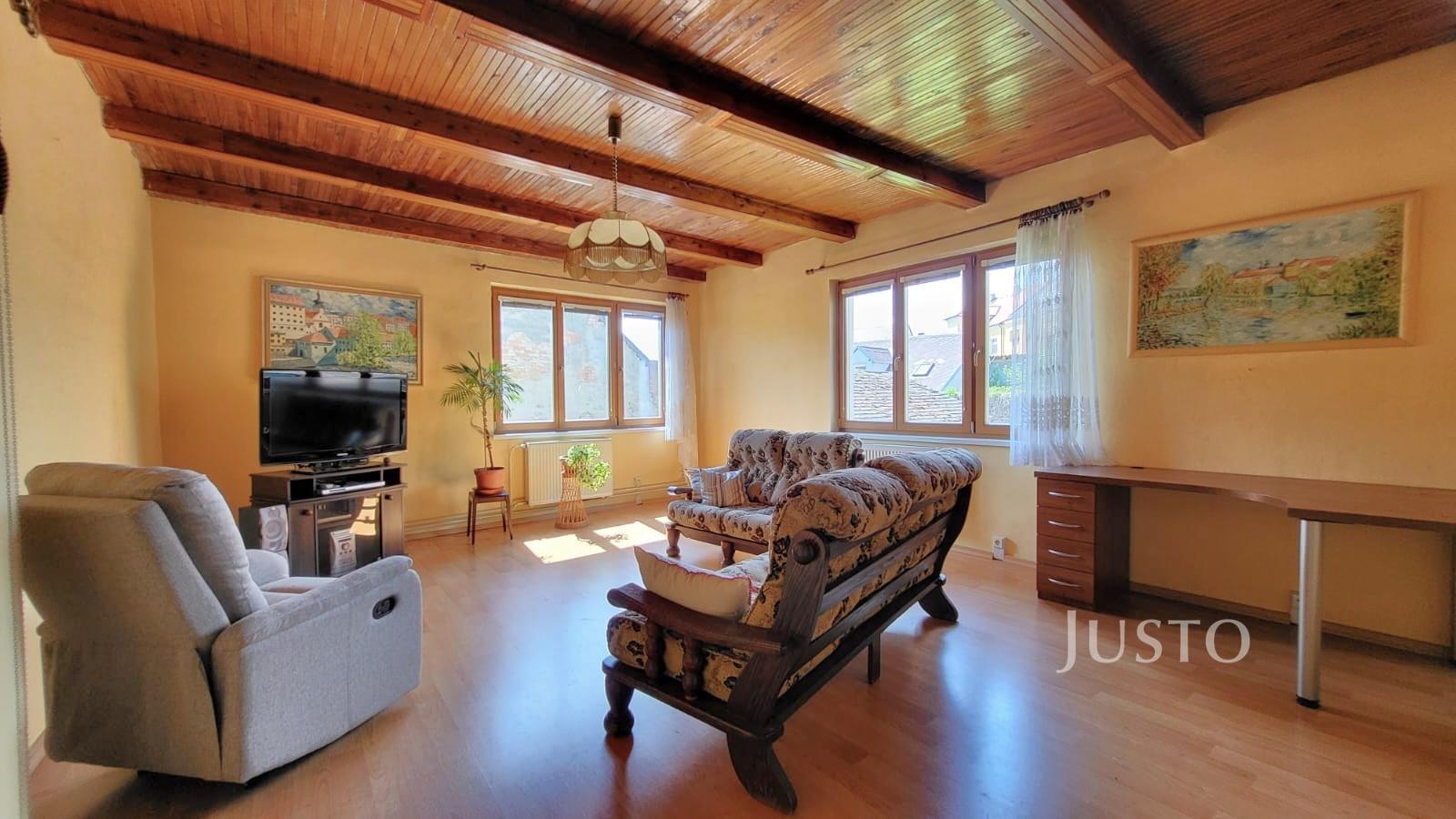 Prodej rodinného domu 267 m² s pozemkem 520 m² + terasa 20 m²