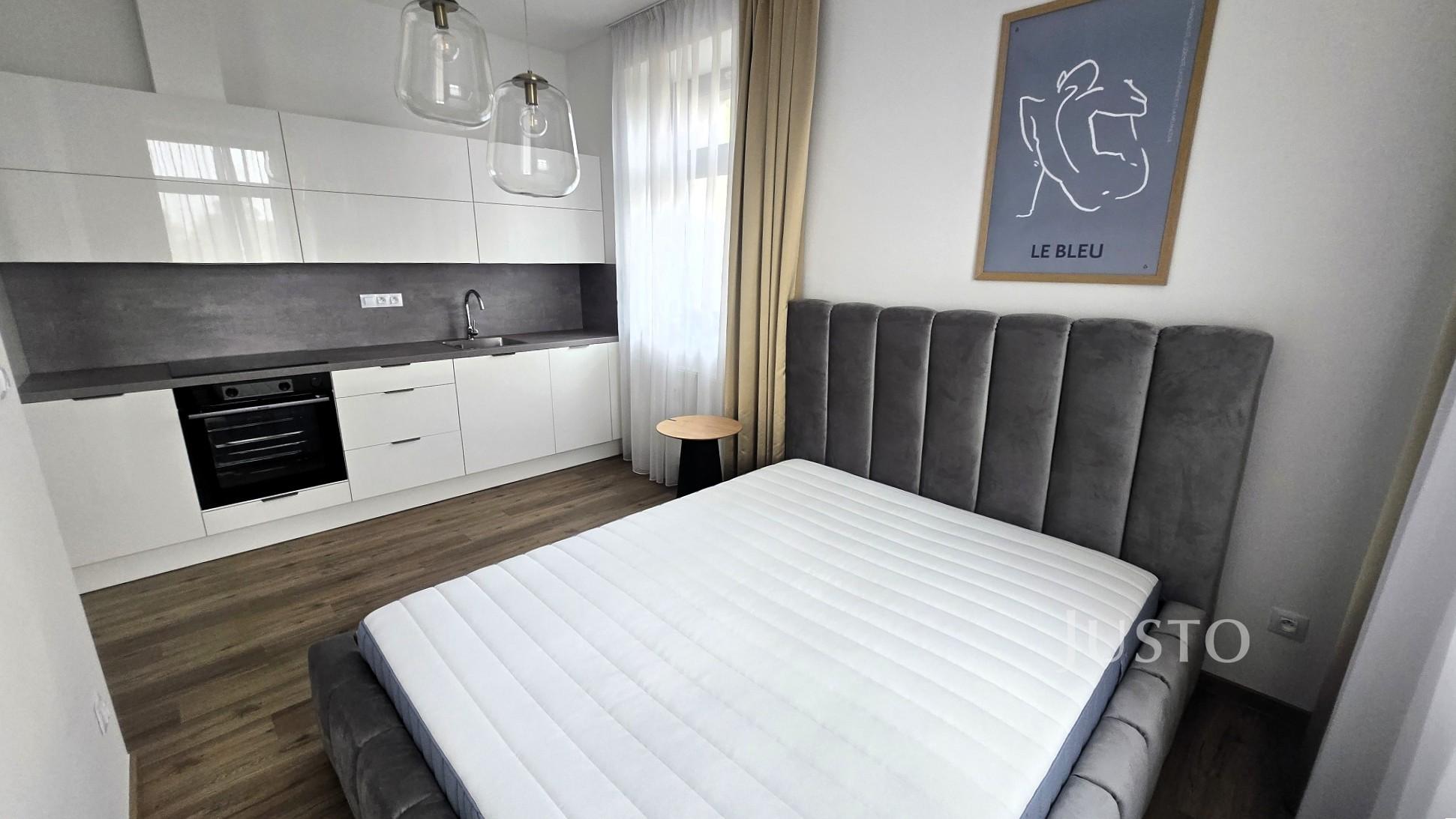 Pronájem 2+kk 38 m² + parkování