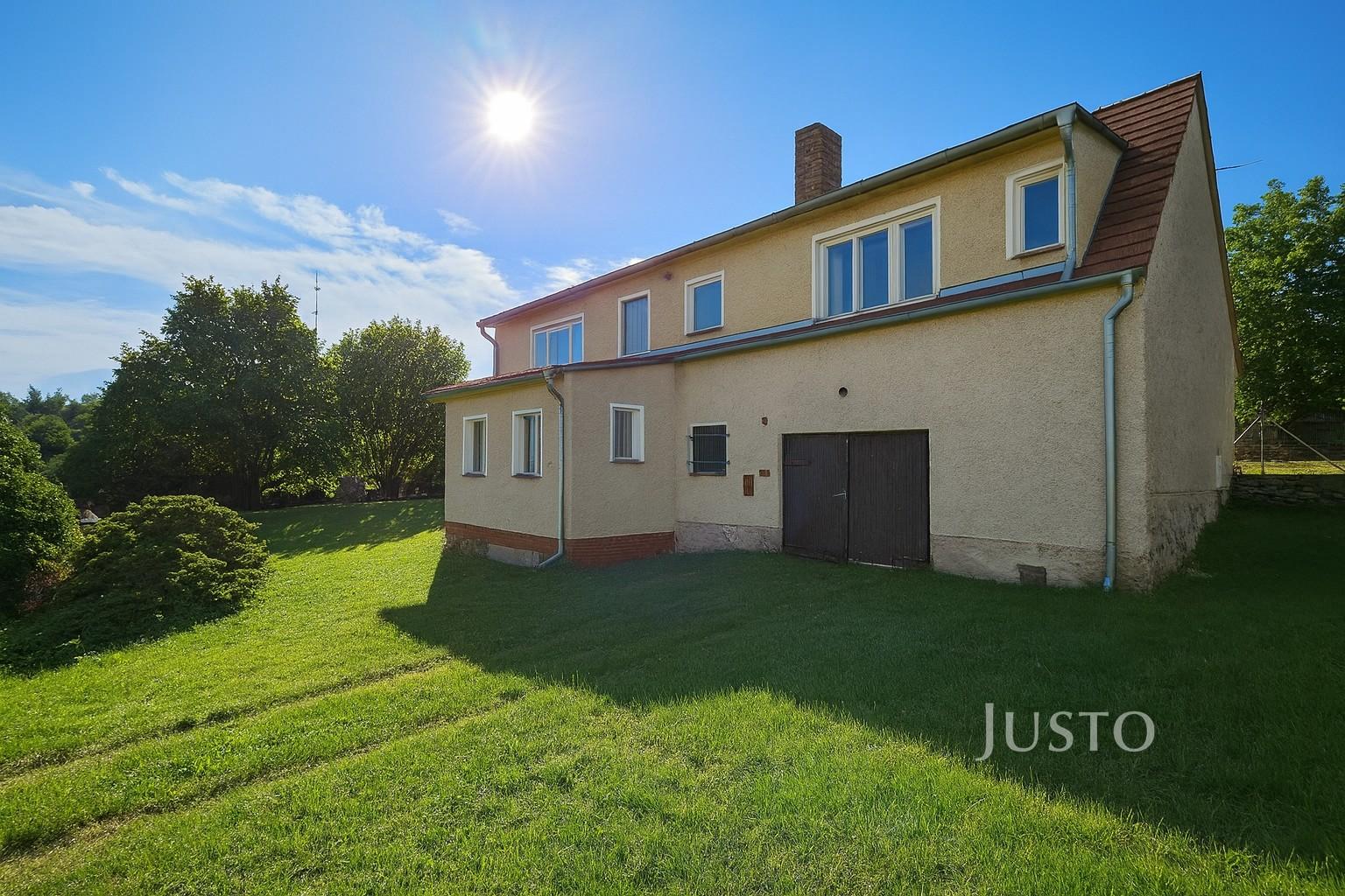 Prodej rodinného domu 98 m² s pozemkem 735 m²