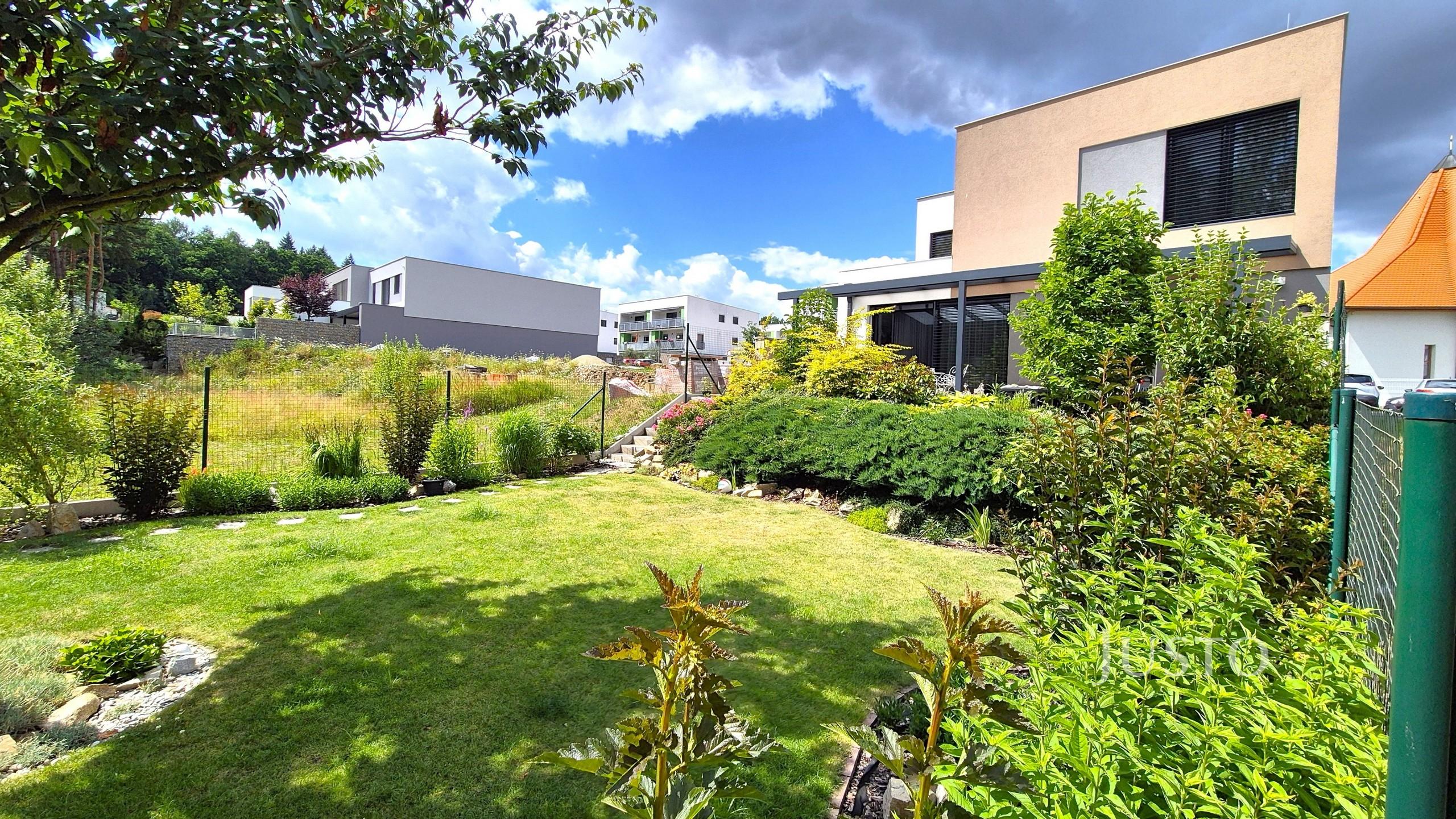 Prodej rodinného domu 173 m² s pozemkem 465 m² + terasa