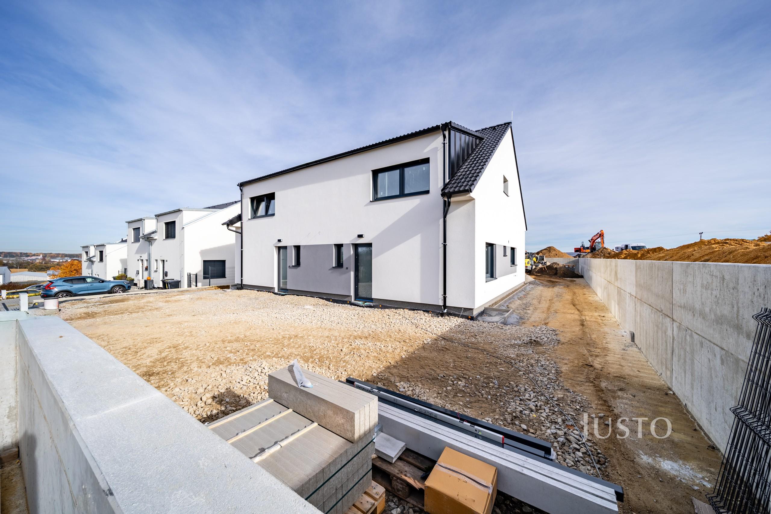 REZERVOVÁNO - Prodej rodinného domu 121 m² s pozemkem 480 m² + terasa 13 m²