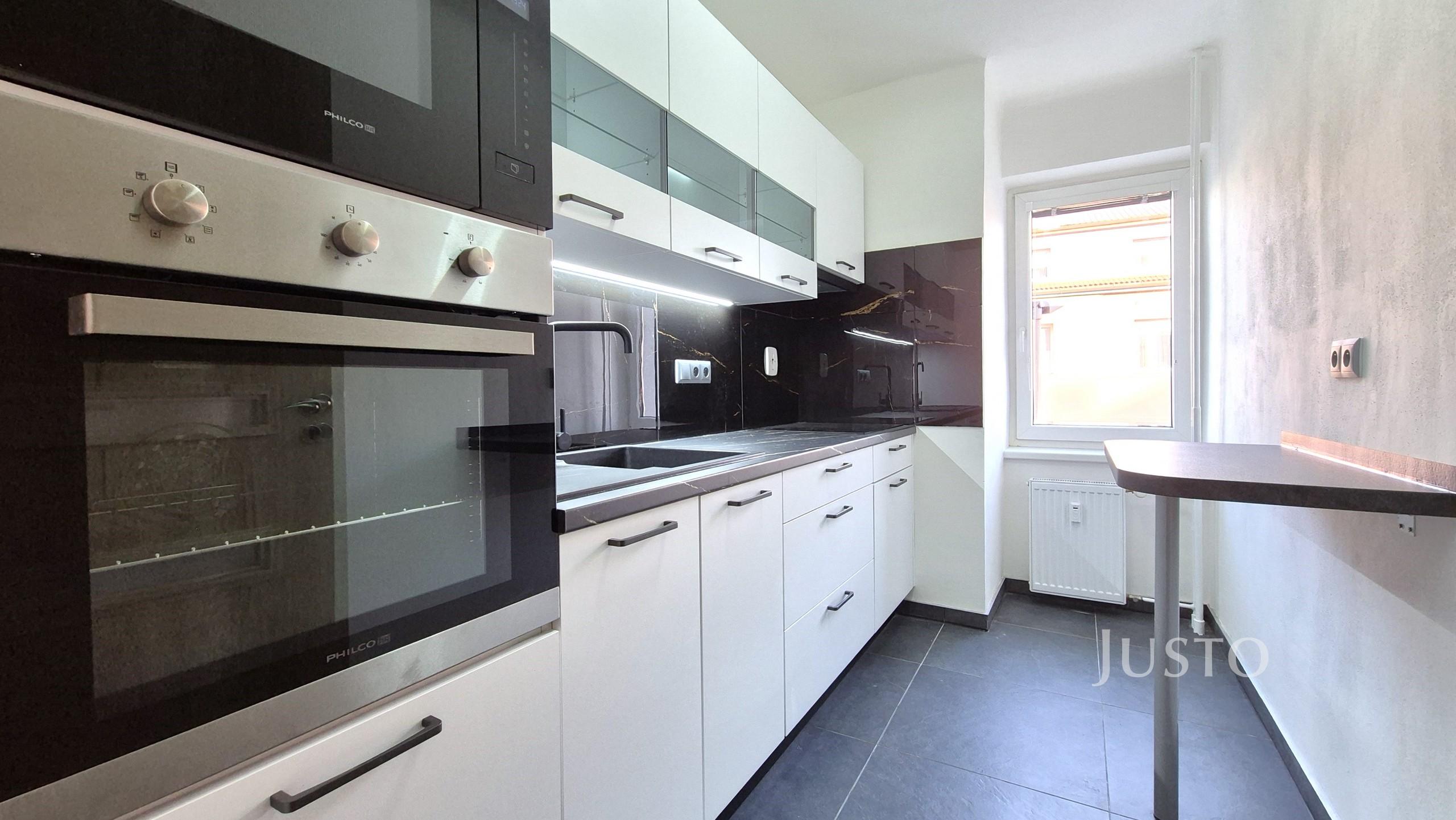 Pronájem 2+1 45 m² + balkón 3 m²