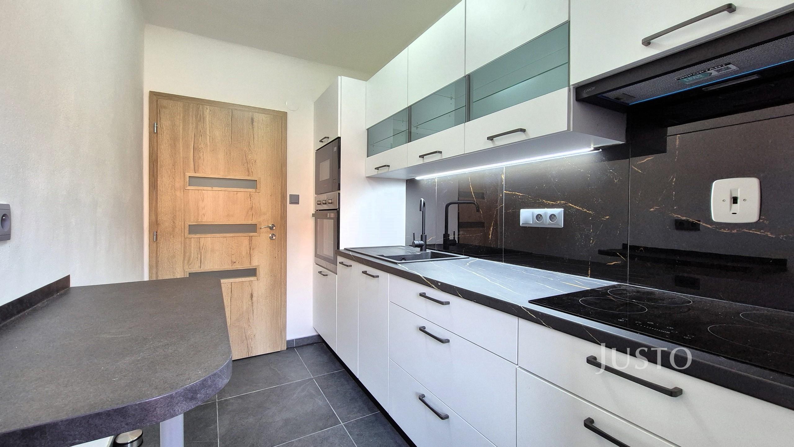 Pronájem 2+1 45 m² + balkón 3 m²