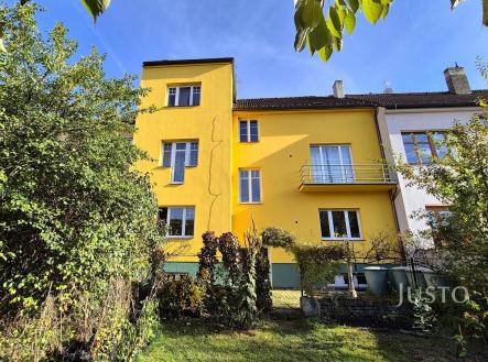 Prodej nájemního domu, 454 m²