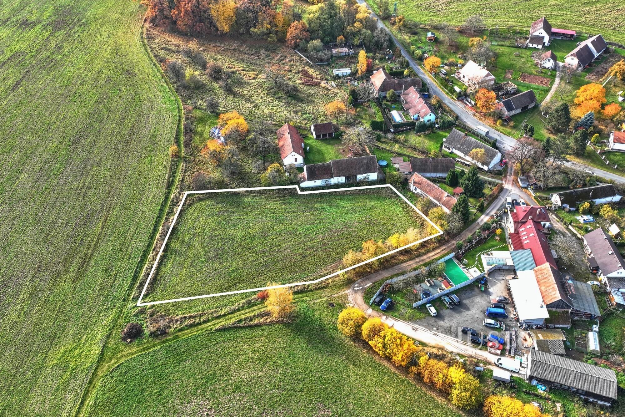 Prodej pozemku 1089 m²