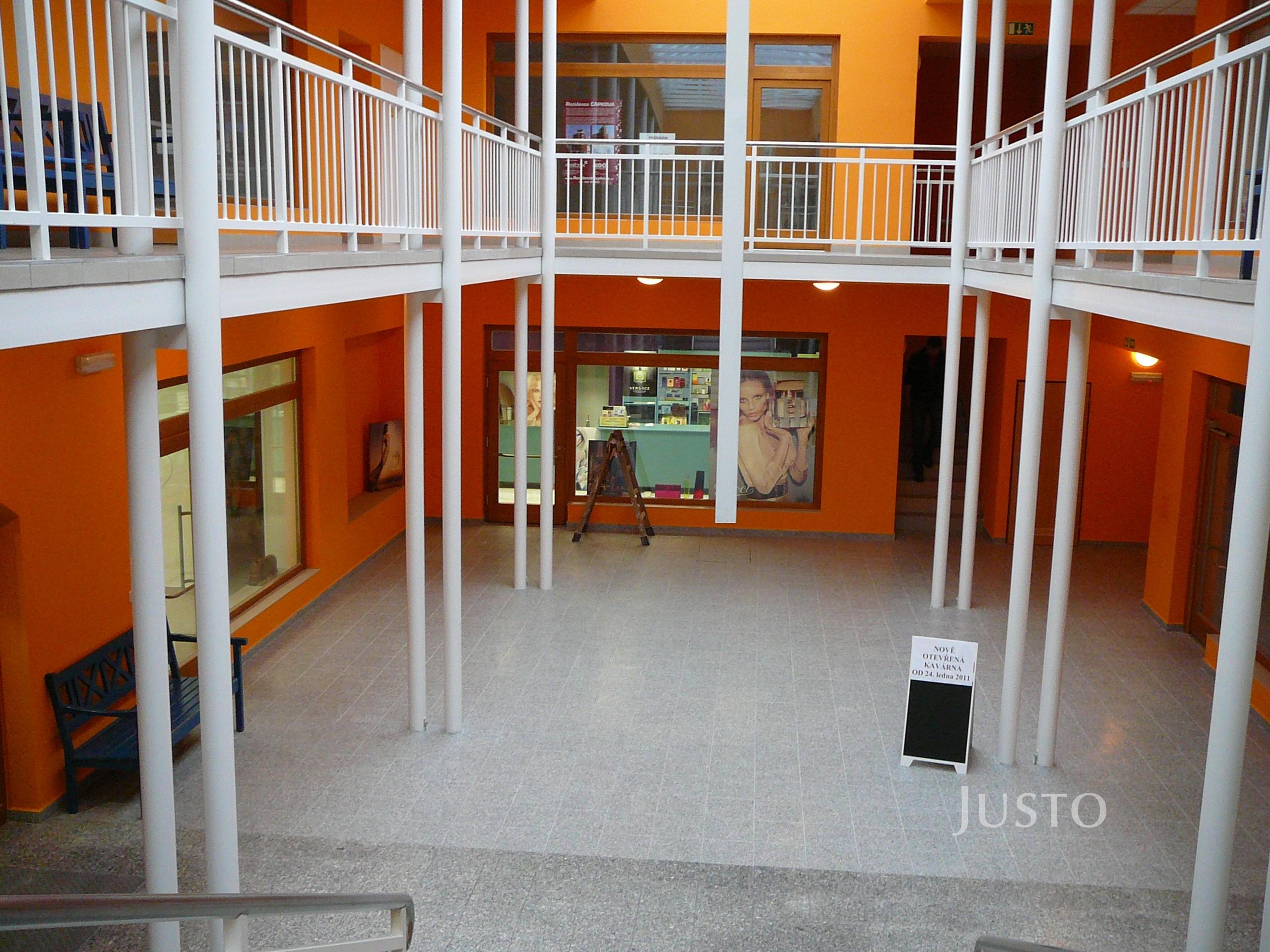 Pronájem obchodních prostor 75 m²