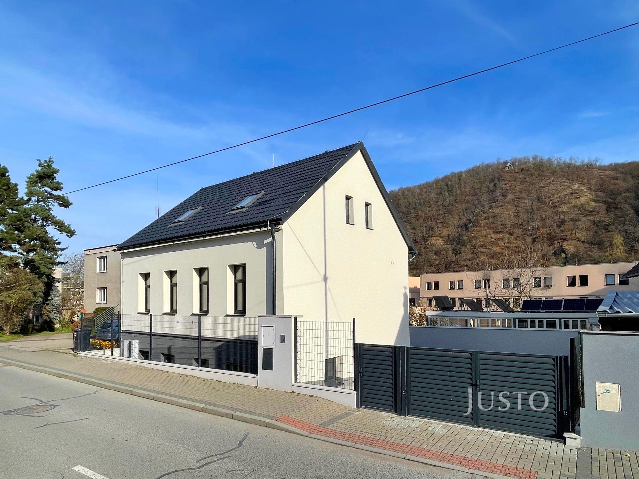 Prodej činžovního domu 207 m² s pozemkem 331 m² + terasa 12 m²