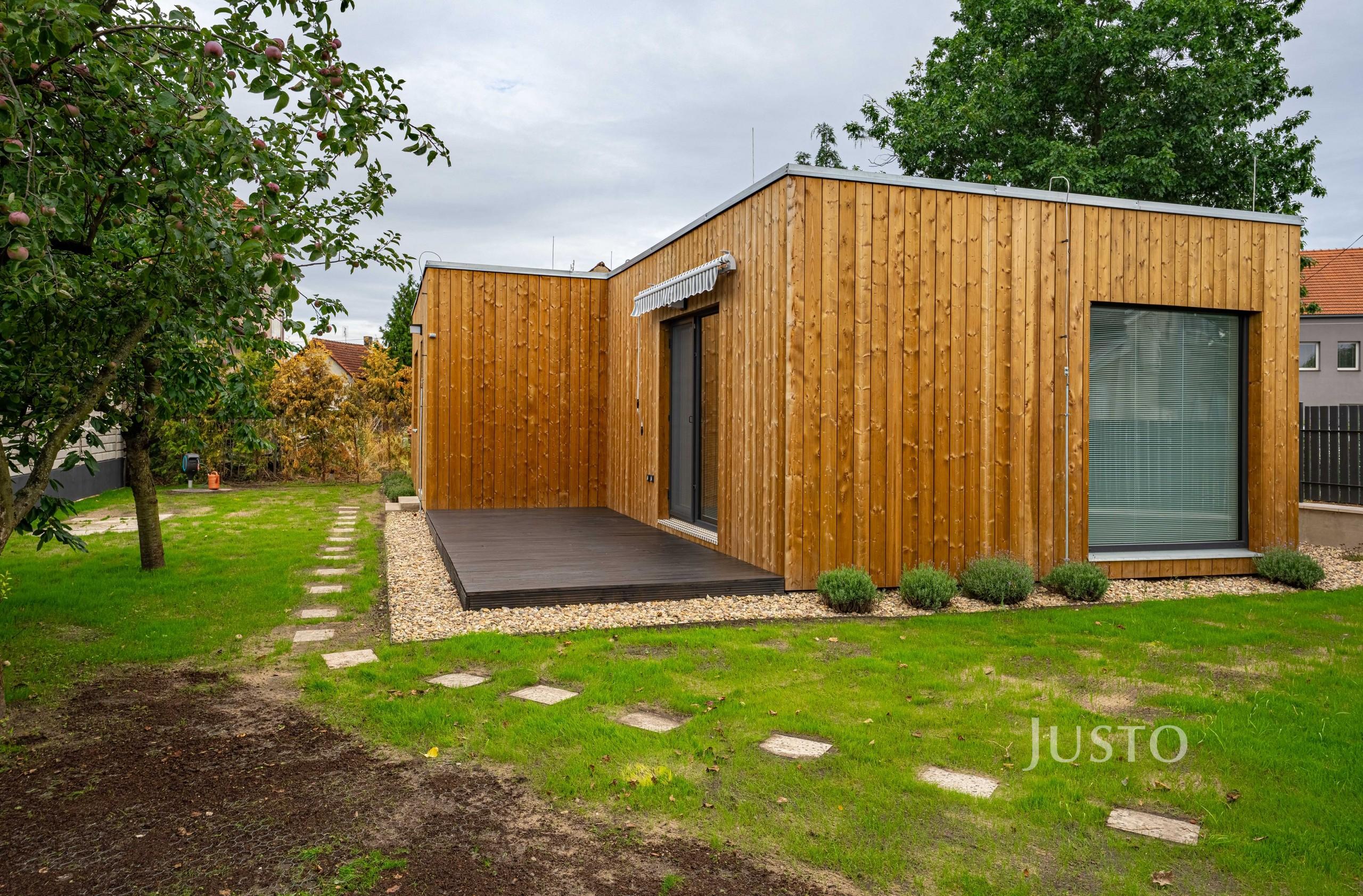 Pronájem rodinného domu 64 m² s pozemkem 352 m²