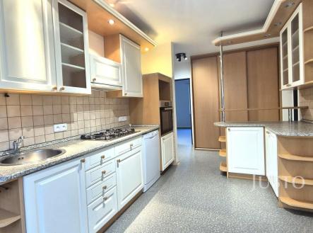 Pronájem bytu, 3+1, 88 m²