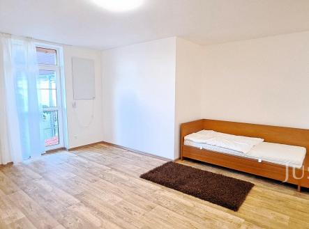 Pronájem bytu, 1+kk, 29 m²