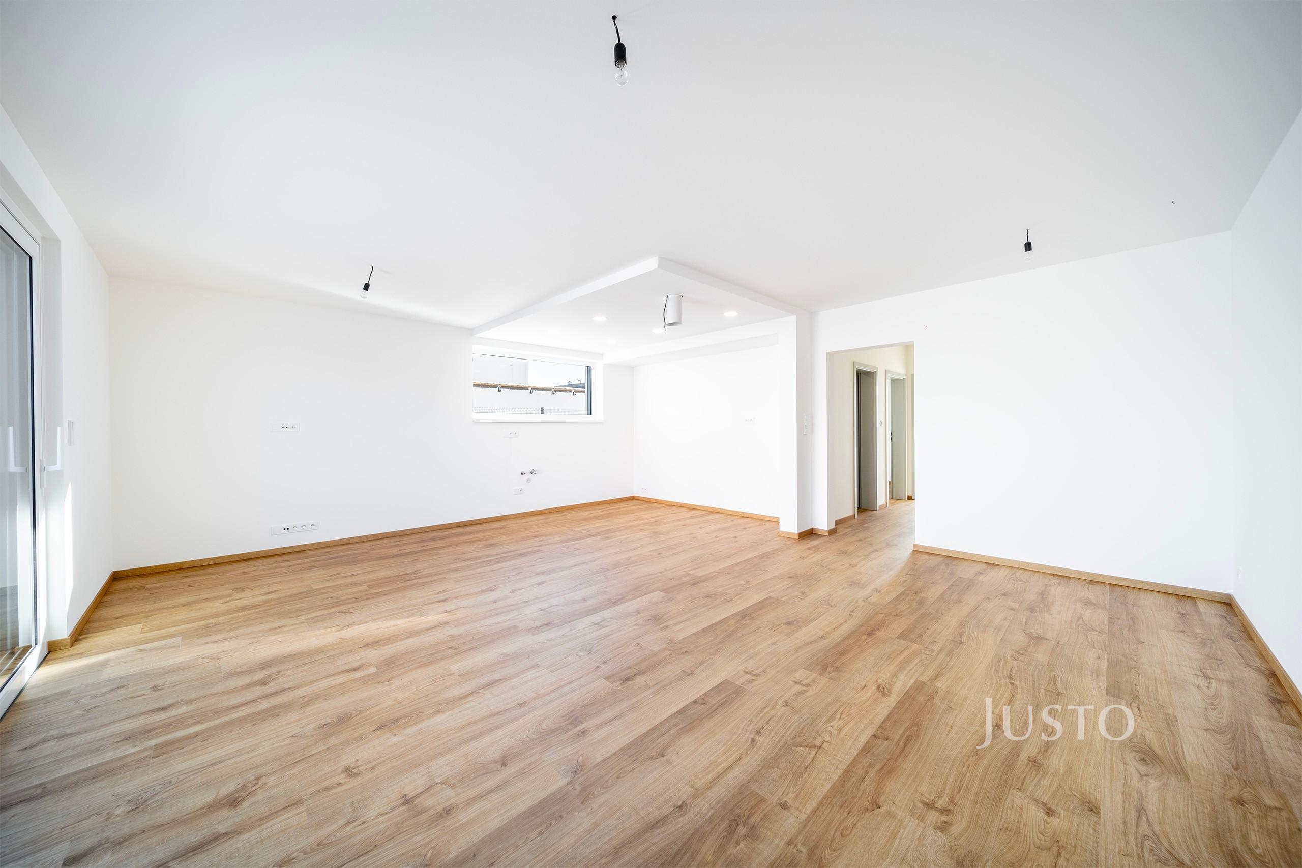Prodej 5+kk 121 m² + zahrada 174 m² + terasa 13 m² + parkování