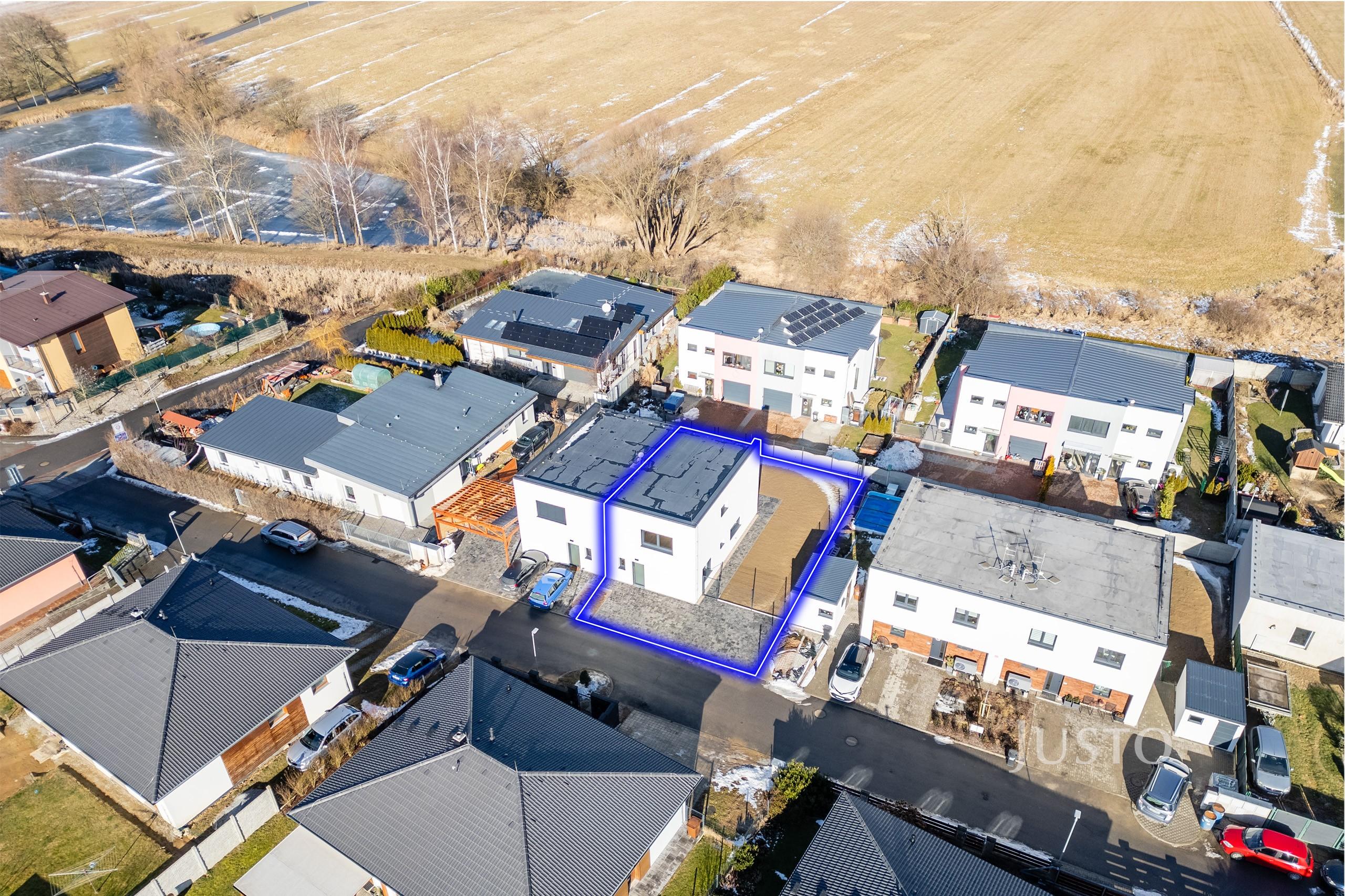 Prodej rodinného domu 121 m² s pozemkem 311 m² + terasa 13 m²