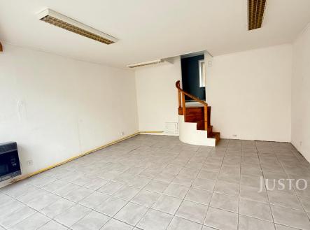 Pronájem kanceláře, 56 m²